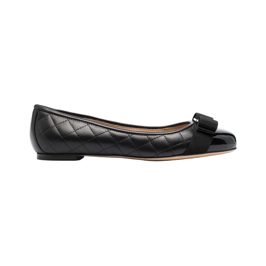 Ferragamo Flat shoes Black